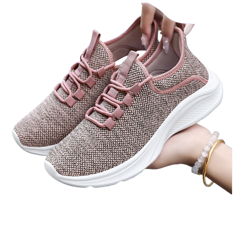 women sports shoes