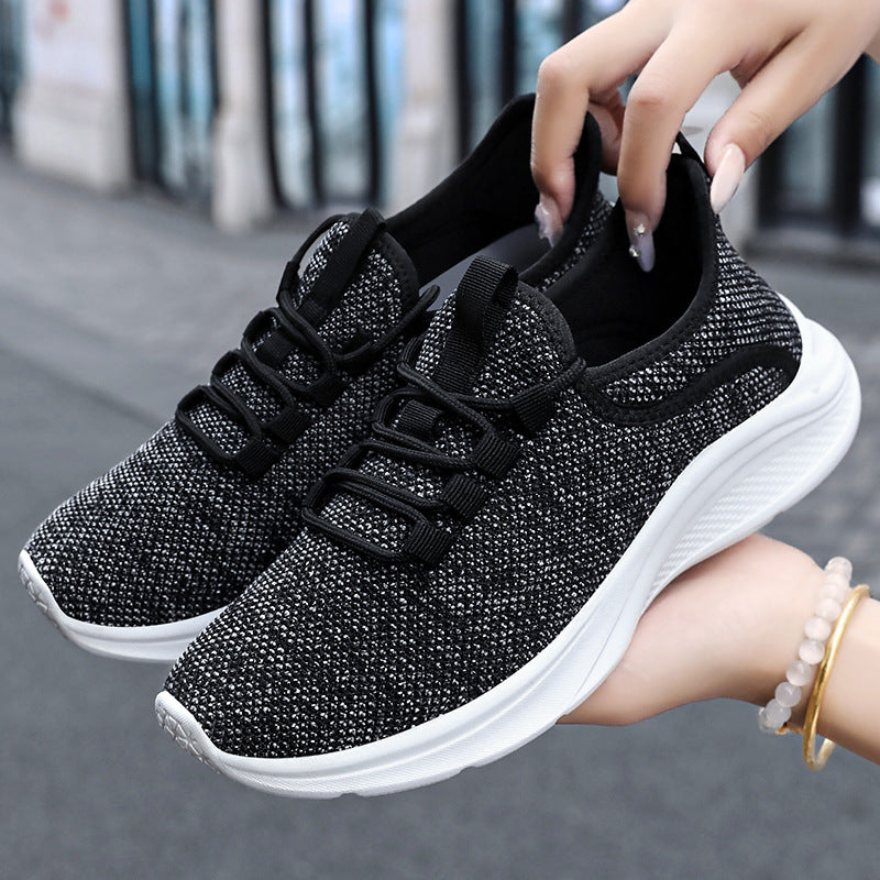 women sports shoes